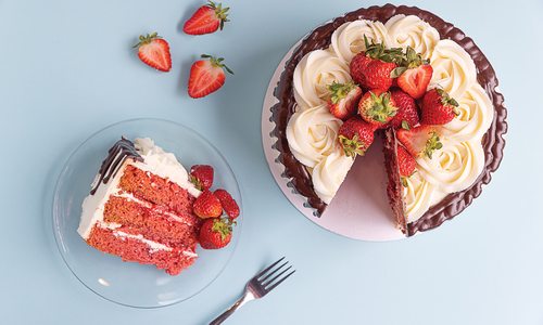 Garbo's Pizzeria Owner Laine Scholz Talks Making Cake