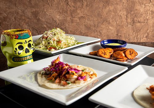 All dishes spread at Mundos Kitchen
