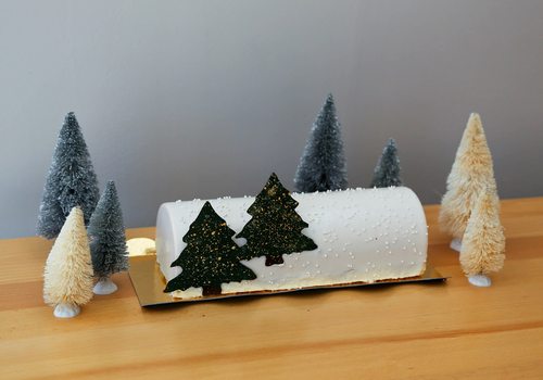 Yule Love This Yule Log Cake from The European