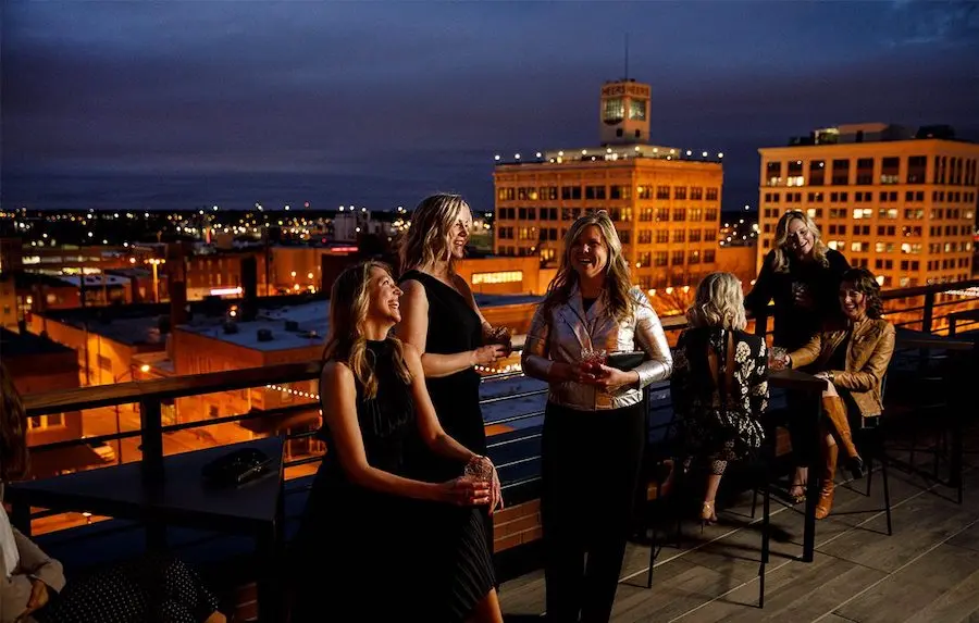 Vantage Rooftop Bar & Conservatory
